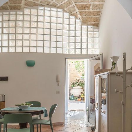 B&B Corte Dei Memoli Di Margiotta Giuseppina Lecce Eksteriør bilde
