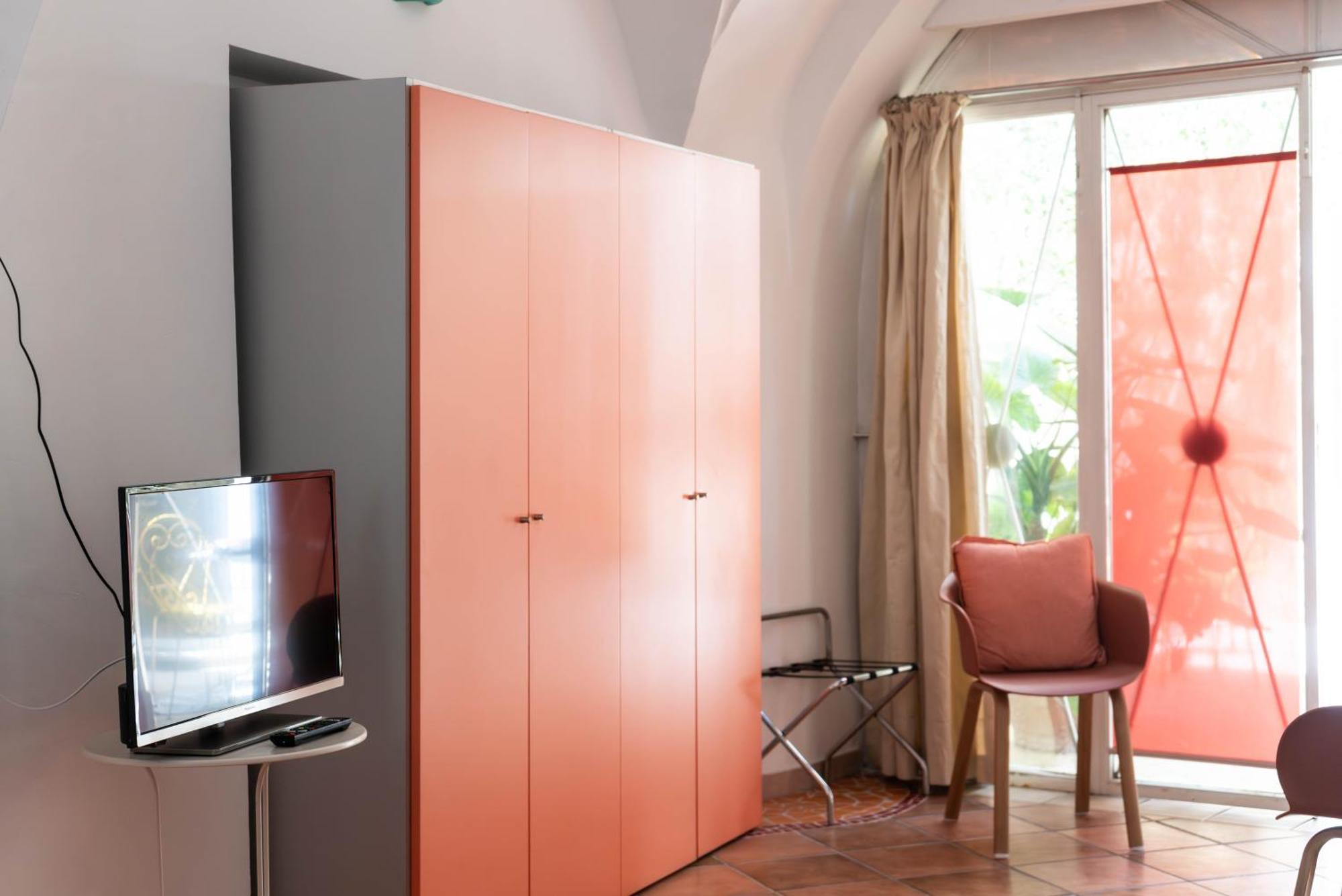 B&B Corte Dei Memoli Di Margiotta Giuseppina Lecce Eksteriør bilde