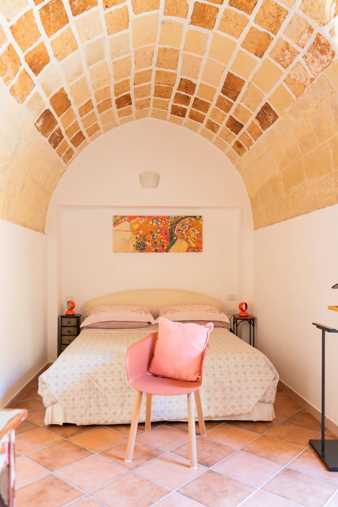 B&B Corte Dei Memoli Di Margiotta Giuseppina Lecce Eksteriør bilde